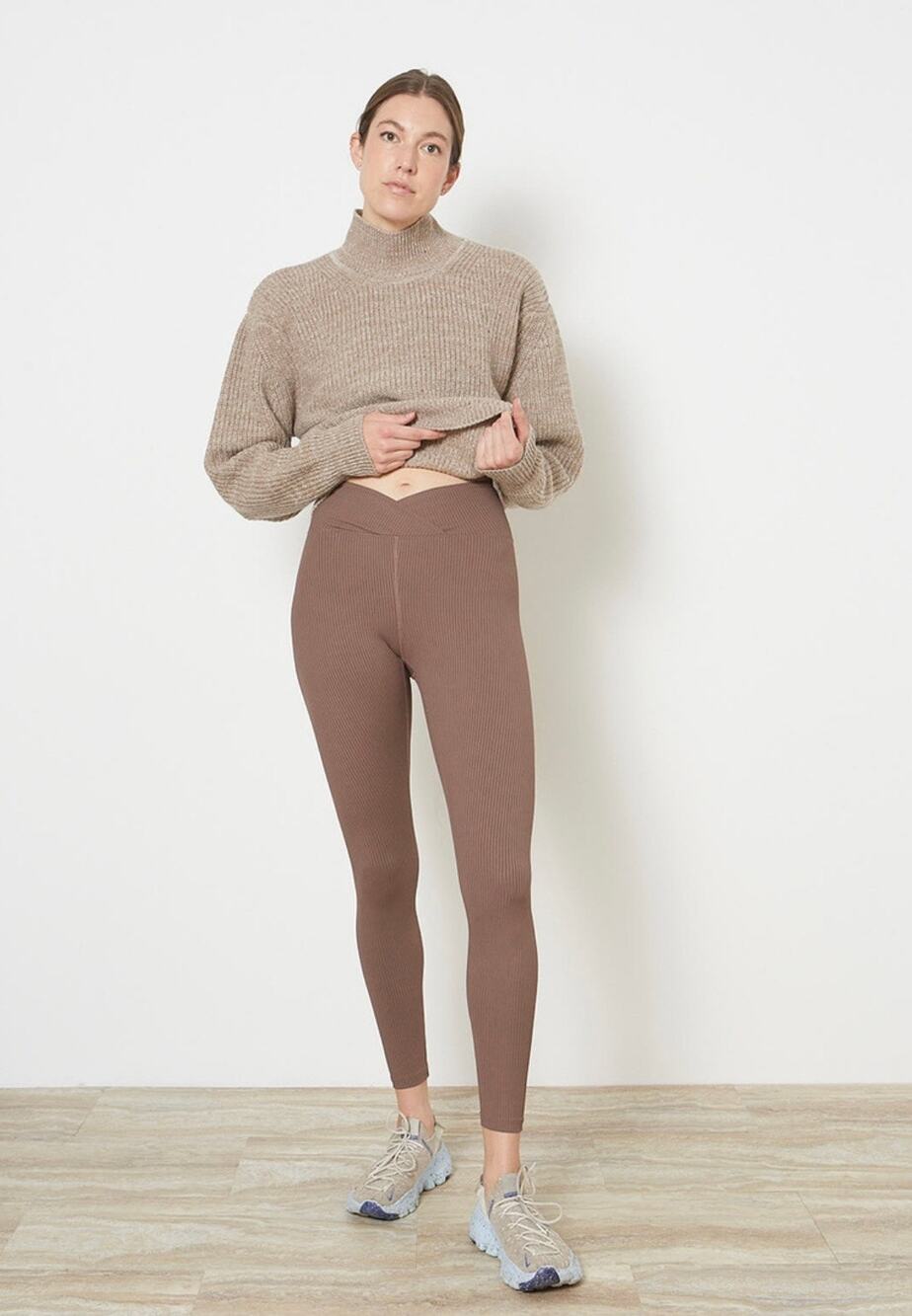 Year Of Ours Studio Ribbed Veronica Crossover Leggings Coco Light Brown Medium